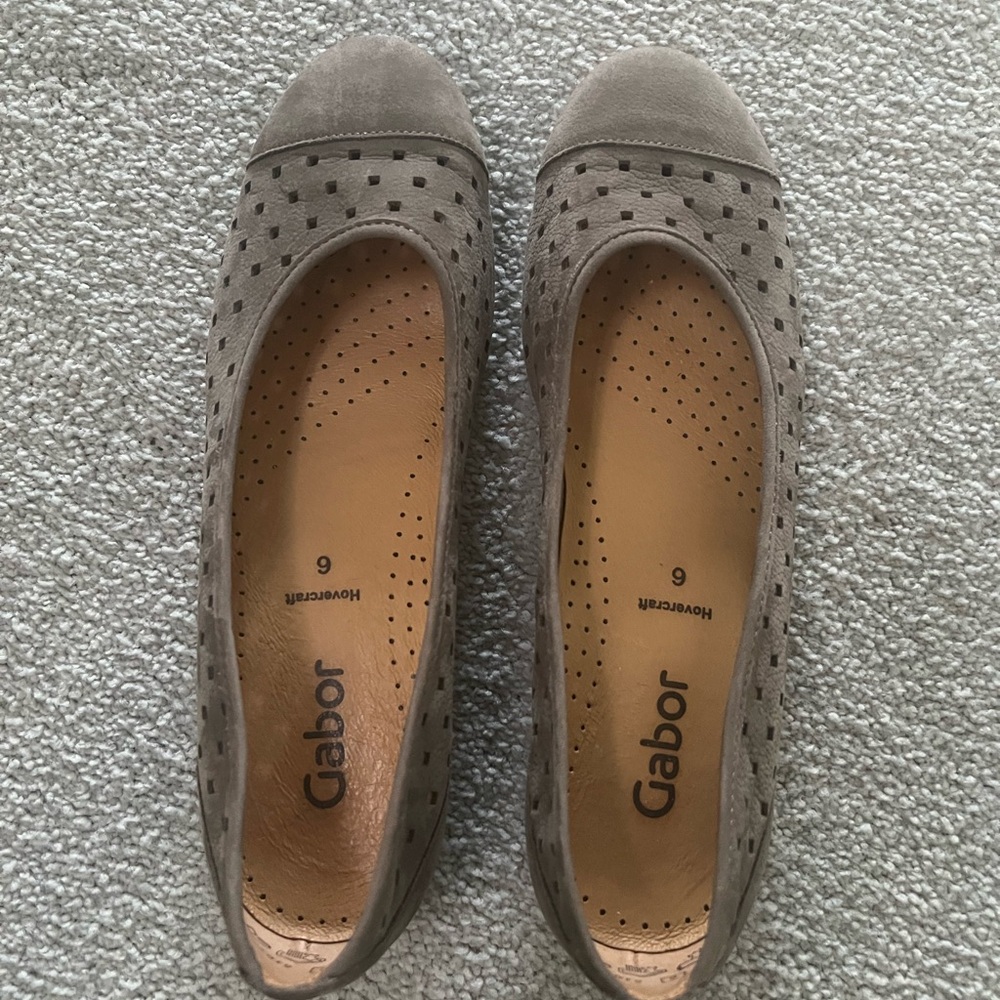 Gabor Gray Suede Ballet Flats